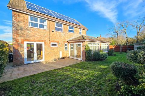 4 bedroom detached house for sale, Cider Close, Attleborough NR17