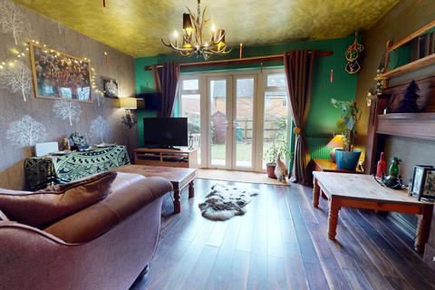 2 bedroom semi-detached house for sale, Harry Saunders Lane, Repton Park TN23 3FA