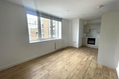 2 bedroom flat to rent, Perrymount Road, Haywards Heath,