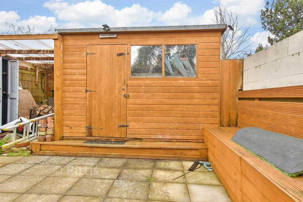 Workshop/Outbuildings