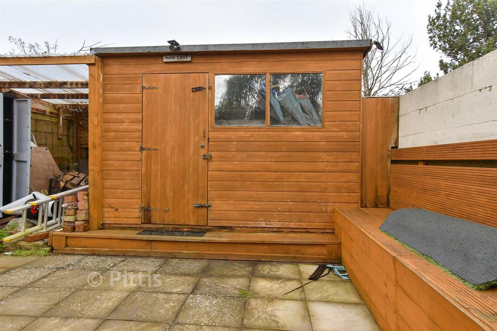 Workshop/Outbuildings
