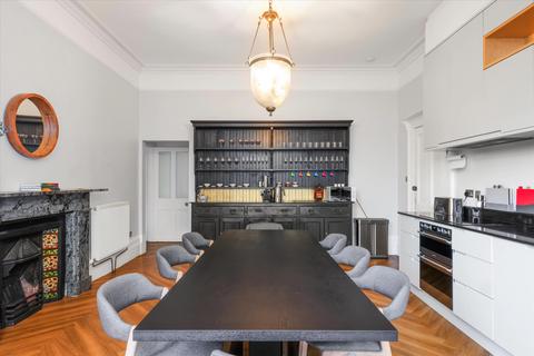 undefined, Pittville Lawn, Cheltenham, Gloucestershire GL52