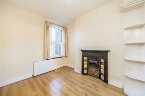 2 bedroom flat for sale, Cavendish Road, London SW12