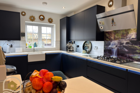 3 bedroom end of terrace house for sale, Twist Way, Slough, SL2