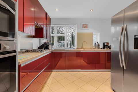 5 bedroom detached house for sale, The Close, Brookmans Park, AL9
