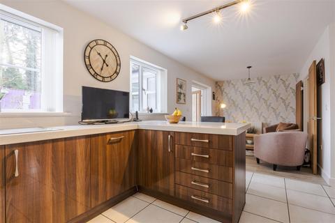 4 bedroom detached house for sale, Archers Close, Wrawby