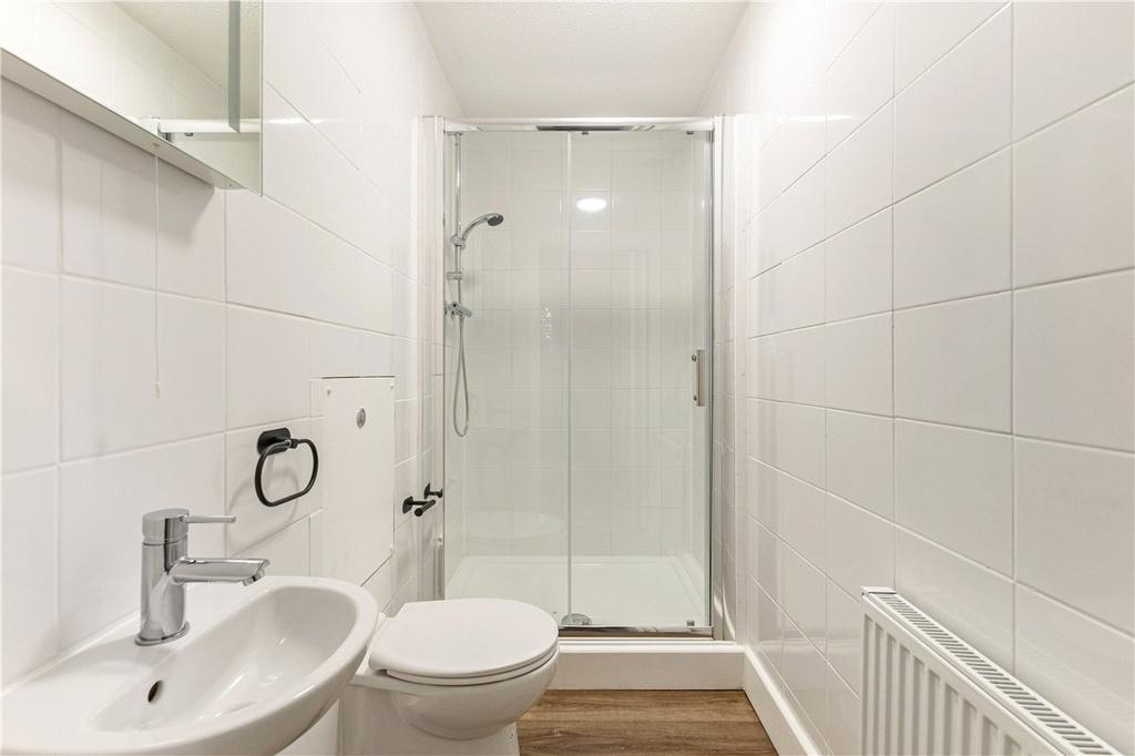 Main Ensuite
