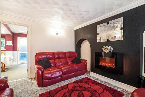 3 bedroom terraced house for sale, Howlands, Welwyn Garden City, Hertfordshire, AL7