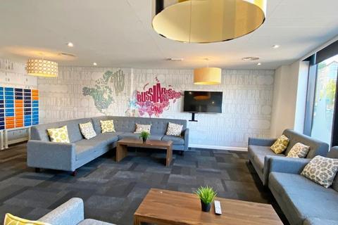 undefined, Standard Studio Plus, Lancaster LA1