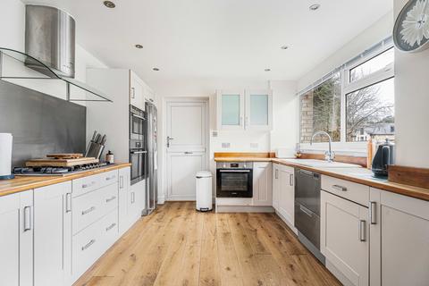 undefined, Great North Road, Welwyn, AL6