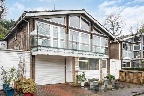 undefined, Great North Road, Welwyn, AL6