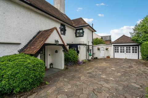 4 bedroom detached house for sale, 170 Merry Hill Road, Bushey, WD23