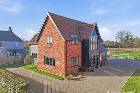 4 bedroom detached house for sale, Sunnyfields Road, Braintree, CM7