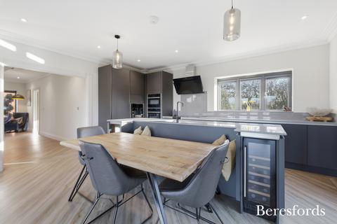4 bedroom detached house for sale, Sunnyfields Road, Braintree, CM7