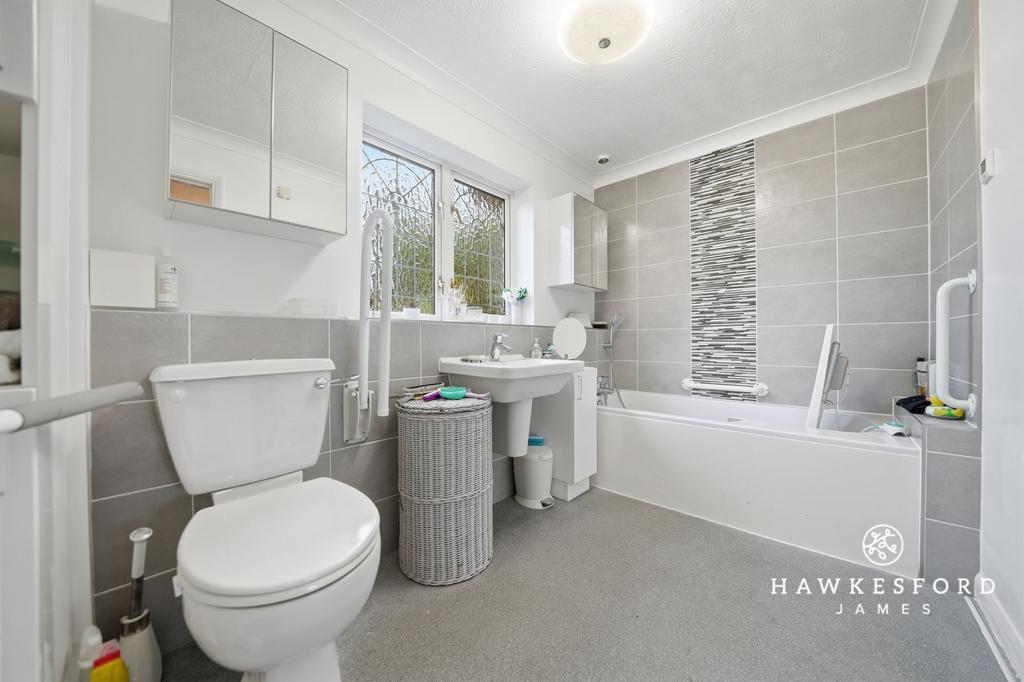 Chestnut Wood Lane, Borden - Ground floor bathroom