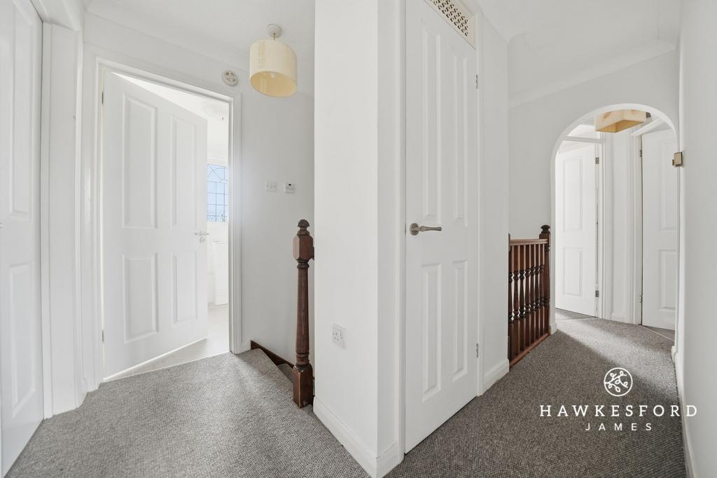 Chestnut Wood Lane, Borden - Firs floor landing