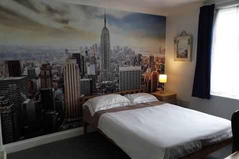 undefined, Saint Peter's Place