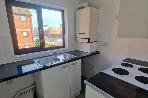 2 bedroom flat to rent, Mumby Road, Gosport PO12