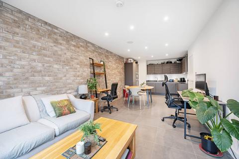 Meldola Yard, Hackney Wick, LONDON, E9