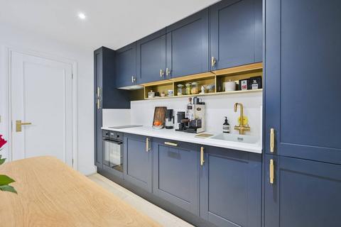 1 bedroom flat for sale, Bateman Street, Soho, London, W1D