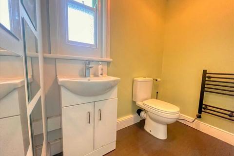 2 bedroom apartment for sale, Frinton on Sea CO13