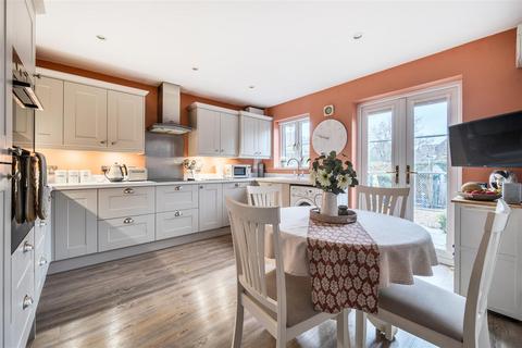 3 bedroom terraced house for sale, Barton Way, Corston, Malmesbury