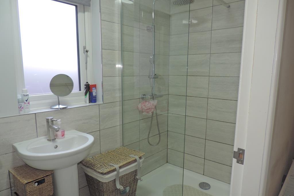 Shower room.jpg