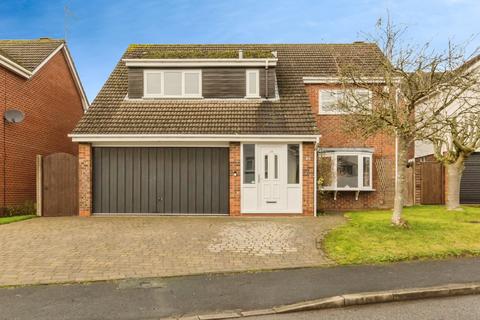 4 bedroom detached house for sale, Portree Drive, Crewe CW4