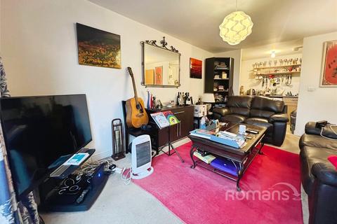 2 bedroom apartment for sale, Parsons Close, Aldershot, Hampshire
