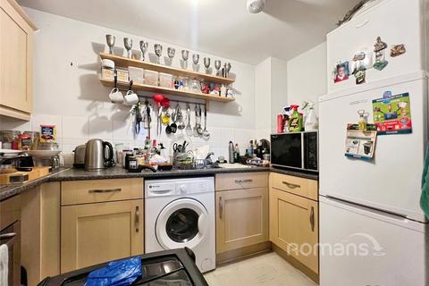 2 bedroom apartment for sale, Parsons Close, Aldershot, Hampshire