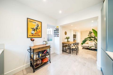 3 bedroom flat for sale, Wavertree Road, LONDON SW2