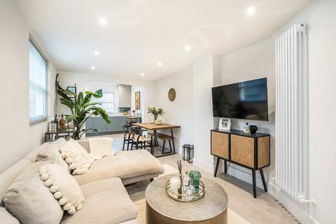 3 bedroom flat for sale, Wavertree Road, LONDON SW2