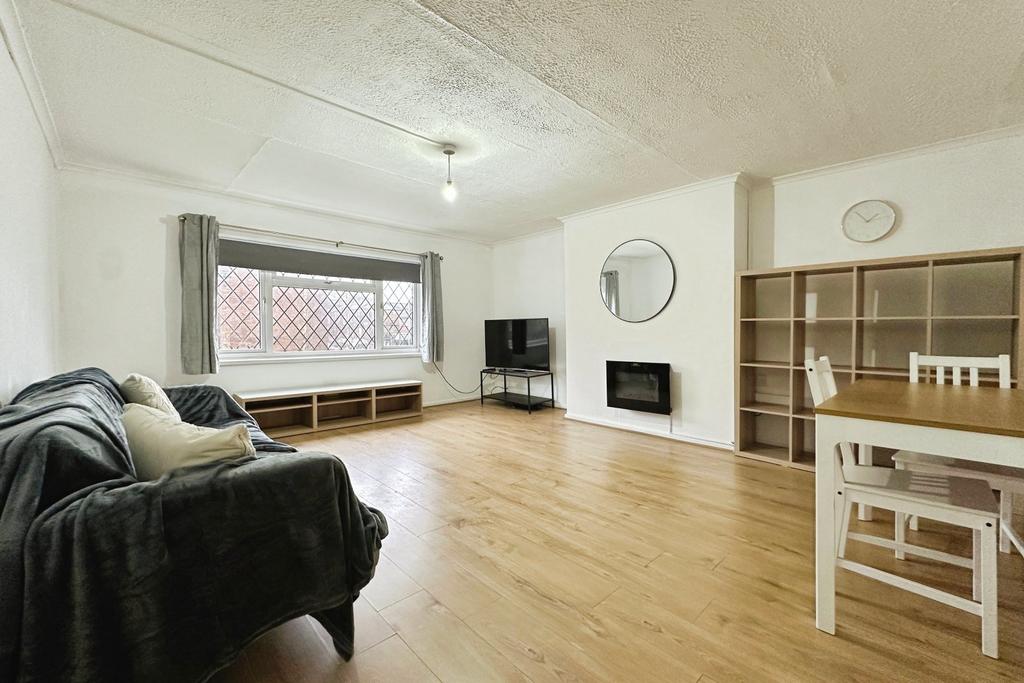 Living/Dining Room