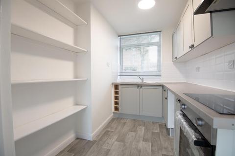 3 bedroom terraced house to rent, Keswick, Wellingborough