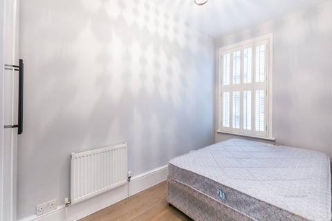 2 bedroom flat to rent, Maygrove Road, West Hampstead, London, NW6