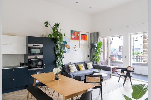 2 bedroom apartment to rent, Lock Side Way, Royal Albert Docks, London, E16