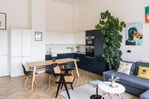 2 bedroom apartment to rent, Lock Side Way, Royal Albert Docks, London, E16