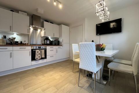 3 bedroom terraced house to rent, Cornfield Drive , Gravesend  DA11