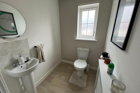 3 bedroom terraced house to rent, Cornfield Drive , Gravesend  DA11