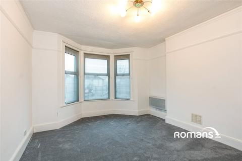 1 bedroom flat to rent, Queens Road, Aldershot, Hampshire, GU11