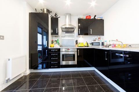 2 bedroom flat to rent, City Peninsula, Greenwich SE10