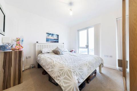 2 bedroom flat to rent, City Peninsula, Greenwich SE10