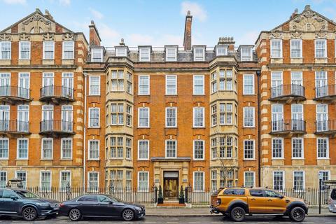 Coleherne Court, London, SW5