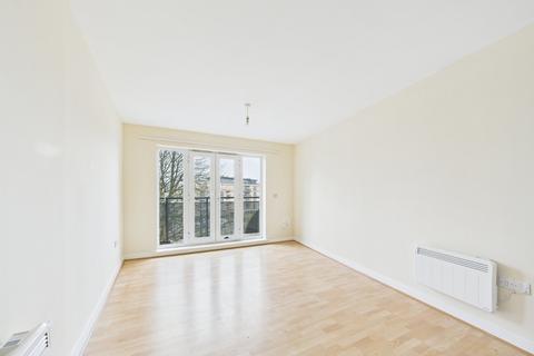 2 bedroom apartment to rent, Aspects Court, Slough, Berkshire, SL1