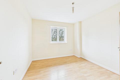 2 bedroom apartment to rent, Aspects Court, Slough, Berkshire, SL1