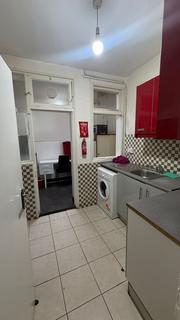 2 bedroom flat to rent, Canterbury Road, London E10