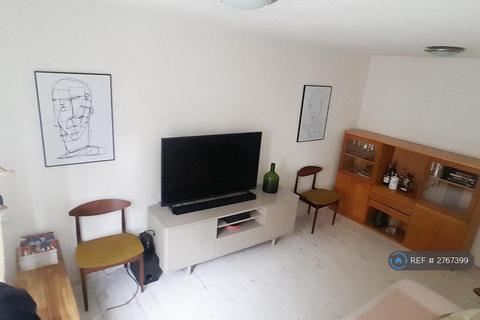 undefined, Cromarty Court, London, SW2
