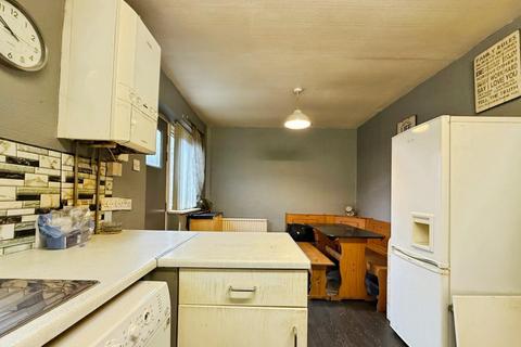 3 bedroom end of terrace house for sale, Poplar St, Leigh