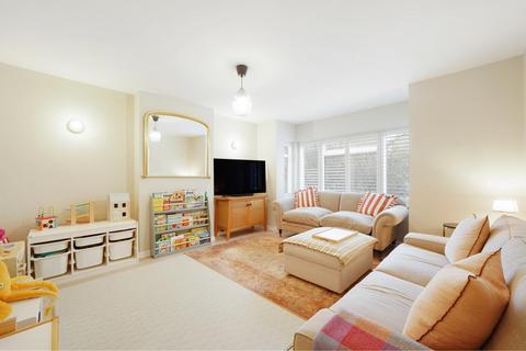 undefined, Whitworth Road, London SE25