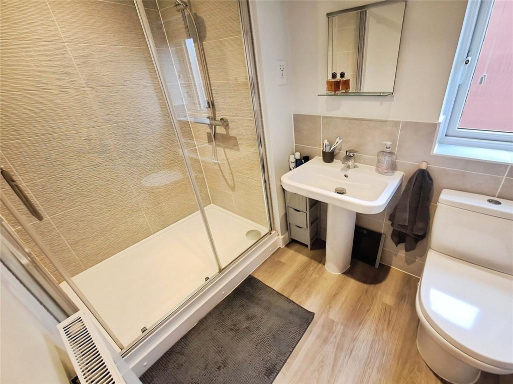 En Suite Shower